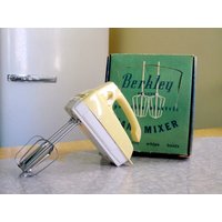 Berkley Handmixer - Modell 31 von OldGreenCanoe