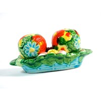 Florale Salz- Und Pfefferstreuer in Korbtablett - Made Japan von OldGreenCanoe