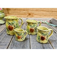 Vintage Enesco Keramik Obst Flüssigkeit Messbecher 4Er Set Ec Japan von OldSchoolOddButCool