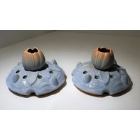Vintage Weller Art Pottery Water Pond Lily Seerose Lotus Knospe Kerzenständer W/Frosch Selten Htf von OldTownFinds