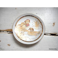 Ducks Motivteller Feines Porzellan Kleiner Teller John Jenkins Made in Japan Und Glas Von Ducks Plate F03/1514 von OlderBoy