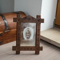 Geschnitzter Holzrahmen Tischplatten-Wandererkunstrahmen Verzierter Hölzerner Fotorahmen von OldtimerBeauties