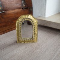 Gewölbter Spiegel Für Wand Vintage Kleiner Goldener Mid Century Modern Wohnkultur von OldtimerBeauties