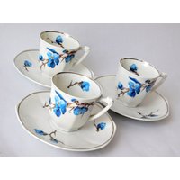 Vintage Rare Kaffee Schokolade Set "Limoges Unique" Franse. Feines Art Deco Porzellan Verziert Mit Zarten Blauen Blüten Und Einem Silberrand von OlenaGodinhoAntiquar