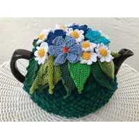 Gehäkelte Teewärmer Frühlingsblume Blau Blume Daisy Grün Küchenaccessoire Gehäkelt High von OlenasDesign