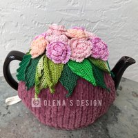 Gehäkelter Teewärmer Pflaume Frühlingsblume Rosa Rosen Gehäkelter Blumen Grün Gehäkeltes Teezubehör von OlenasDesign