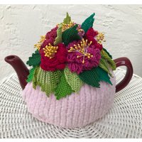 Gehäkelter Teewärmer Rosa Teebezug Kamelie Blumen Grün Gehäkeltes Accessoire Teelicht von OlenasDesign