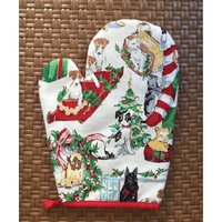 Gesteppte Weihnachten Rot Weiß Topflappen Hund Print Haustier Thema Ofen Weihnachtsdekoration Grün Küchenaccessoire Decor von OlenasDesign