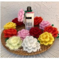 Scrubby Sparkle Rot Weiß Gelb Orange Rosa Rose Geschirrtuch Körper Schwamm Ornament Häkelrosen Dekor Küche Bad Accessoire Muttertag von OlenasDesign