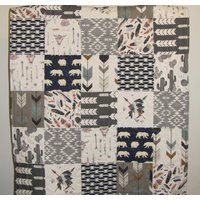 Baby Quilt, Junge Aztec Boho Kinder Quilt von OliMariniStudio