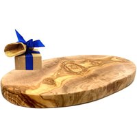 Olivenholz-erleben Frühstücksbrett "Brett oval, aus Olivenholz 24 cm" platzsparende Form ist ideal für Frühstück, Snacks oder Servieren von Olivenholz-Erleben