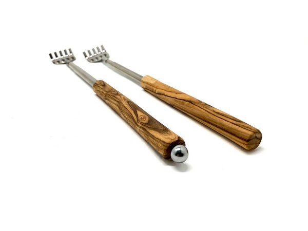Olivenholz erleben Rückenkratzer mit ausziehbarem Arm und Griff aus Olivenholz Olivenholz erleben Rückenkratzer mit ausziehbarem Arm und Griff aus Olivenholz von Olivenholz erleben