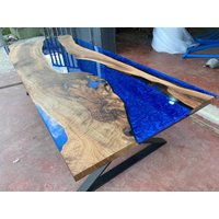 Auf Bestellung Gefertigt Dunkel Nussbaum Metallic Blau Epoxy Tisch - Live Edge- Fluss Tisch- Esstisch- Couchtisch-Küche-% 100 Handmade von OliviaEpoxyDesign