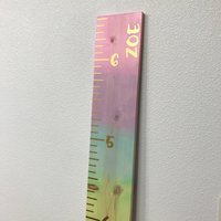 Regenbogen Ombre Holz Wachstumsschablone Personalisierte Kinderzimmer Dekoration von OliviaGracePaper