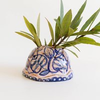Handgemachte Terrakotta Frosch Vase Blau Und Weiß Keramik Dekor Handgemachte Terrakotta Frosch Vase Blau Und Weiß Keramik Dekor von OlliveCeramics