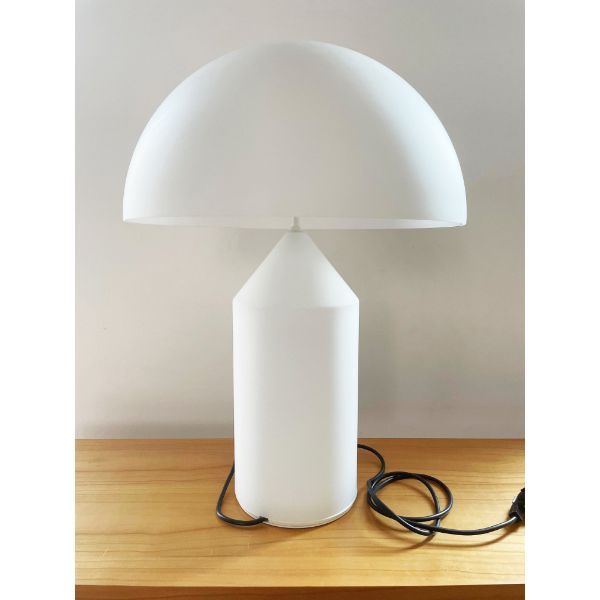 Atollo 235 Tischlampe aus weißem Murano Glas von Vico Magistretti, Oluce von Oluce
