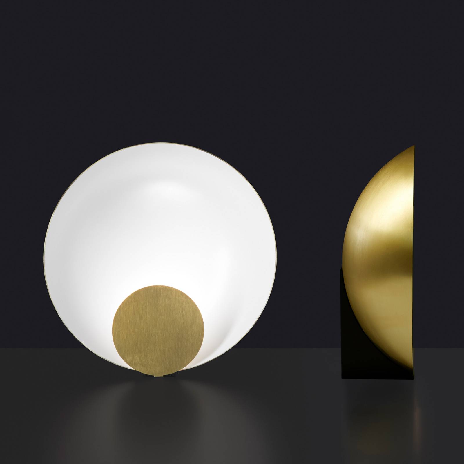 Oluce Siro LED-Tischleuchte dimmbar Ø 34 cm gold von Oluce