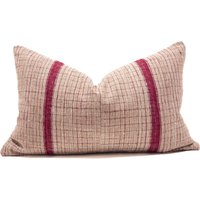 Handgewebter Kissenbezug Aus Baumwolle Mit Roten Streifen Im Rustikalen Stil | 14 "x 22" Handgewebter Kissenbezug Aus Baumwolle Mit Roten Streifen Im Rustikalen Stil | 14 "x 22" von OmahBali
