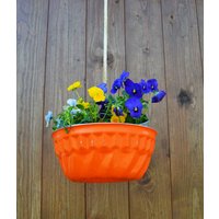 Alte Kuchenform Als Blumenampel Alte Kuchenform Als Blumenampel von OmasVintageDE