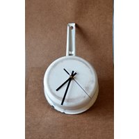 Alter Kochtopf Als Uhr, Küchenuhr, Upcycling von OmasVintageDE