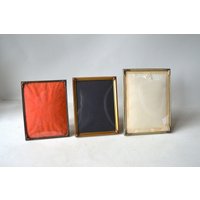 Antike Fotorahmen Mit Gewölbtem Glas J von OmasVintageDE