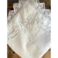 Großes Prunkkissen Frankreich Feinstes Leinen Mit Richelieu Und Monogramm Großes Prunkkissen Frankreich Feinstes Leinen Mit Richelieu Und Monogramm von OnceUponLinen