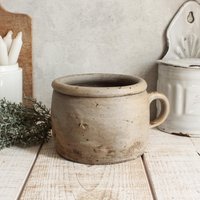 Alter Halbglasierter Beigefarbener Fetttopf Aus Steinzeug Alter Halbglasierter Beigefarbener Fetttopf Aus Steinzeug von OneDayInFrance