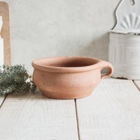 Alter Terrakottatopf Alter Terrakottatopf von OneDayInFrance