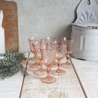 Set Mit 10 Likör - Oder Digestifgläsern Aus Rosa Glas, Modell Rosaline von OneDayInFrance