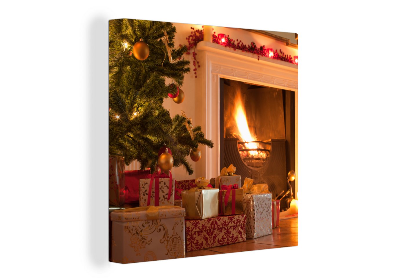 OneMillionCanvasses® Leinwandbild Weihnachtsbaum und Strumpf neben dem Kamin, Fotodruck (1 St), Wandbild, Deko Schlafzimmer Wohnzimmer Flur 20x20 cm von OneMillionCanvasses®