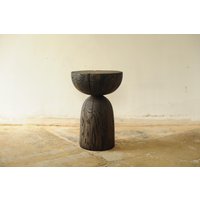 Schwarz, Aus Holz, Rund, Handgefertigt, Beistelltisch Schwarz, Aus Holz, Rund, Handgefertigt, Beistelltisch von OnePieceWood