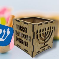 Personalisierte Laternenkiste Aus Holz/Kerzenhalter Briefpapierhalter Taschentuchbox - Hanukkah Chanukah Menorah Laterne von OneTreeEngravings