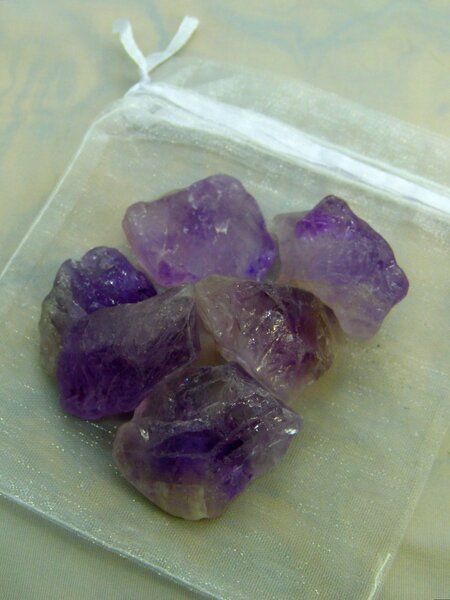 OneWorldMinerals Amethyst im Organzabeutel - quintESSENCE Wassersteine von OneWorldMinerals