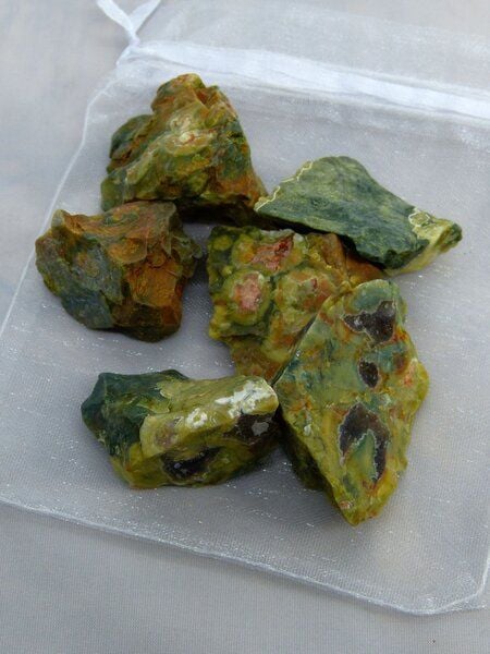 OneWorldMinerals Rhyolith Wassersteine im Organzabeutel - quintESSENCE Wassersteine von OneWorldMinerals
