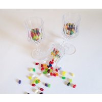 Vintage Geschliffene Kristall Weingläser - Set Aus Drei Stielgläsern Vintage Geschliffene Kristall Weingläser - Set Aus Drei Stielgläsern von OneandOnlyVintageCo