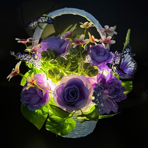 Online Fuchs Bunter Blumenkorb mit künstlichen Blumen, Schmetterlingen, LED-Lichterkette und Timerfunktion - Deko Für Frühling und Sommer (Lila) von Online Fuchs