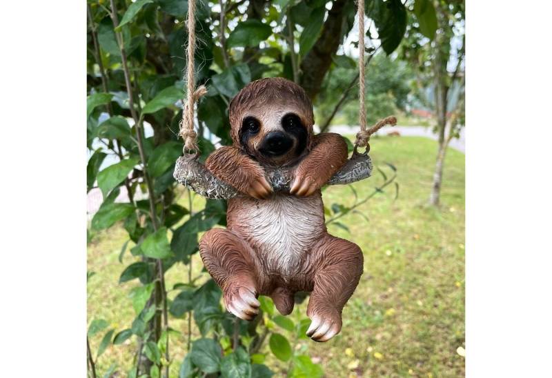 Online-Fuchs Gartenfigur für draußen - Faultier zum Aufhängen, Garten Deko Figuren, hängend 87, ca. 16 cm groß, mit Naturseil 48 cm lang von Online-Fuchs