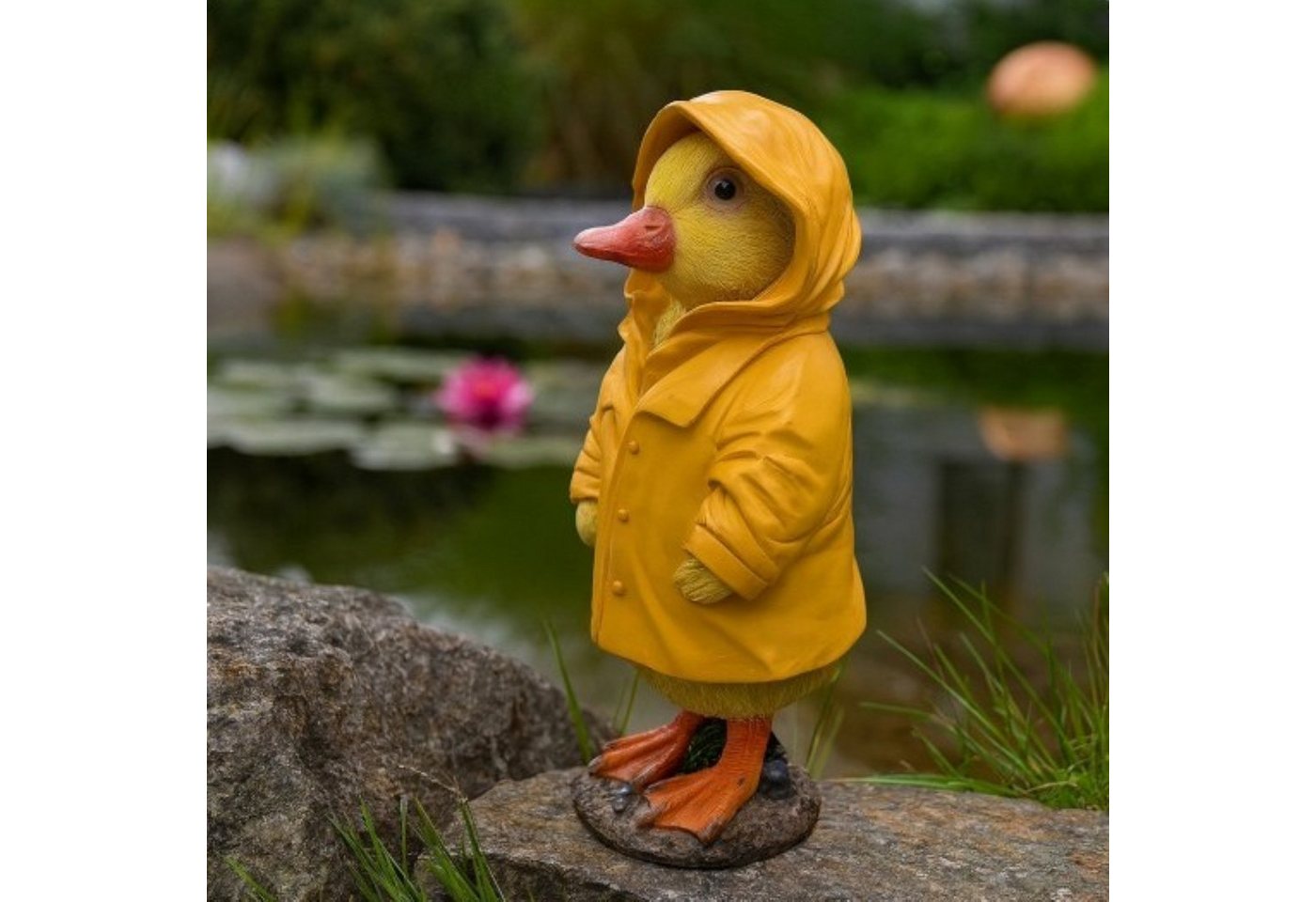 Online-Fuchs Gartenfigur für außen - süße Ente im Regenmantel - Teichdekoration, Figuren, (Ente im Regenmantel), aus Kunstharz (Polyresin) gefertigt - für den Innen- und Außenbereich von Online-Fuchs