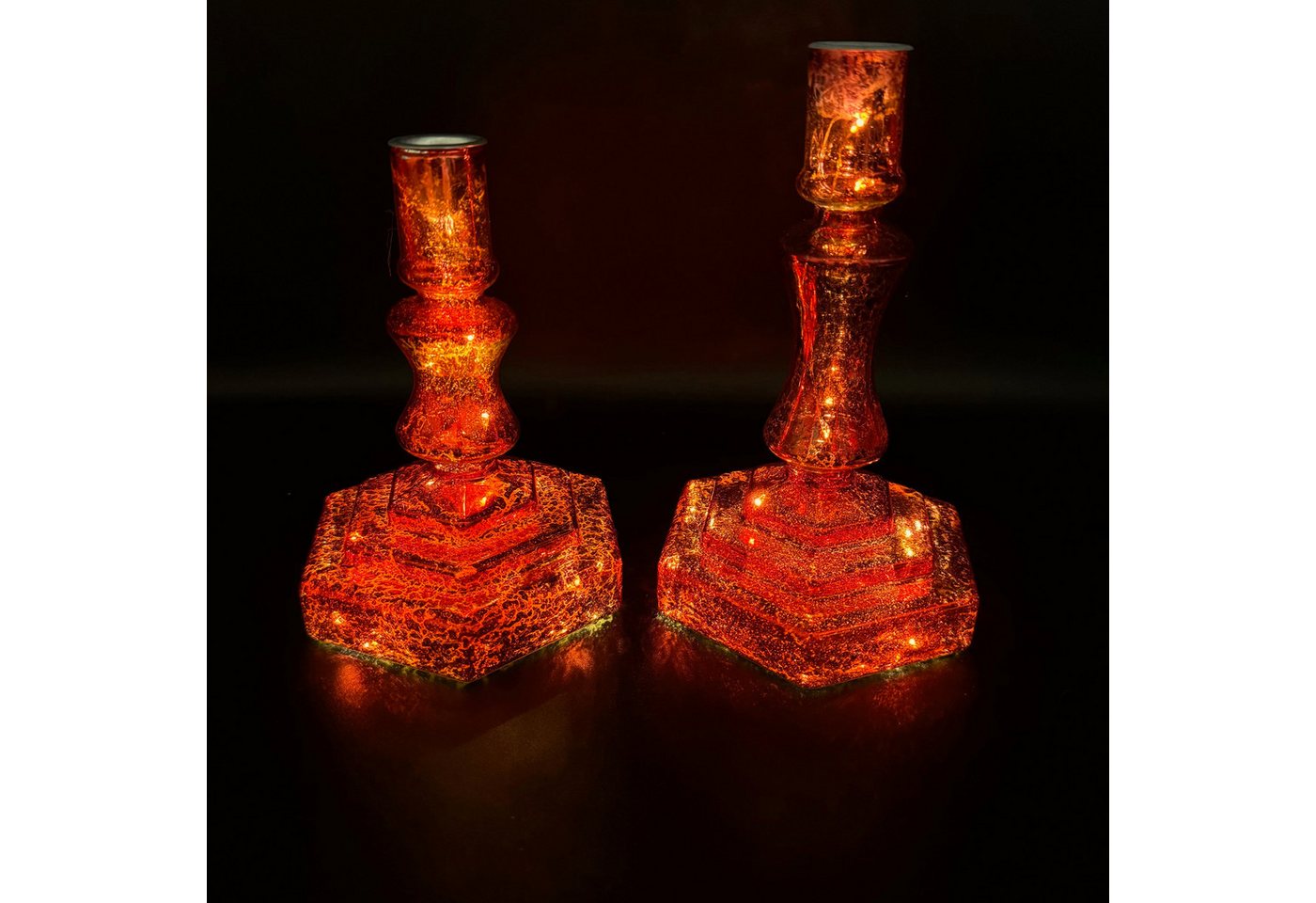 Online-Fuchs Kerzenständer aus Glas für Stabkerzen - 2er Set mit LED-Beleuchtung (Stabkerzenhalter, Rot oder Silber), inkl. 6-Stunden Timerfunktion - Weihnachtsdeko von Online-Fuchs