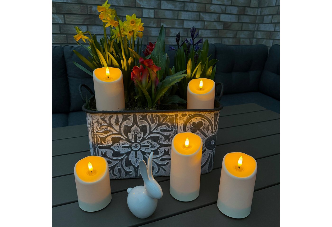 Online-Fuchs LED-Kerze Kerzen Set in Creme, Beige mit realistischer Flamme & Fernbedienung (Für außen, outdoor geeignet -, 3er oder 5er Set), 3 verschiedene Höhen, bis 15 cm groß von Online-Fuchs
