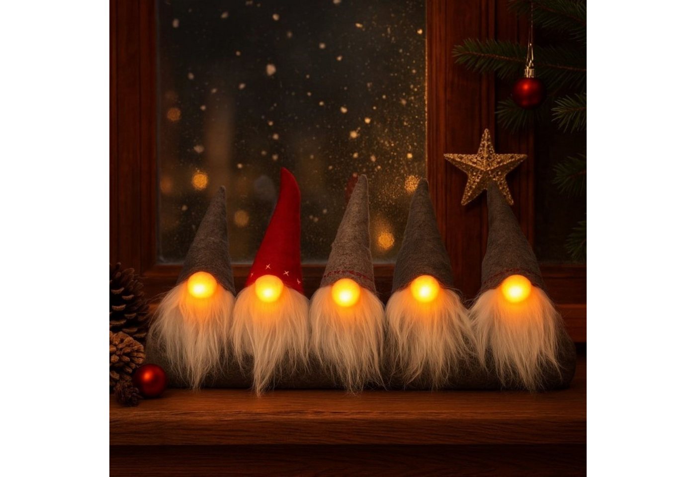 Online-Fuchs Wichtel Set auf Filzrolle, 5er Parade mit leuchtender LED Nase, Weihnachtsdeko (60 cm breit, Deko für Fensterbank & Sideboard), inklusive praktischer 6-Stunden Timerfunktion von Online-Fuchs