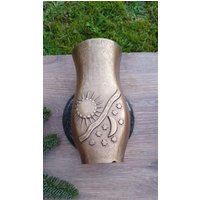 Grab-Vase Aus Bronze Mit Sonne Mond Und Sterne, Groß, Rund, Inkl. Kunststoffeinsatz, Vase, Blumenvase, Kinder Vase 2 Jahre Garantie Grab-Vase Aus Bronze Mit Sonne Mond Und Sterne, Groß, Rund, Inkl. Kunststoffeinsatz, Vase, Blumenvase, Kinder Vase 2 Jahre Garantie von Onlinehandel61