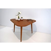 Beistelltisch, Couchtisch, Dreieckiger Moderner Wohnzimmertisch, Retro Beistelltisch, Couchtisch, Dreieckiger Moderner Wohnzimmertisch, Retro von OportoNordico