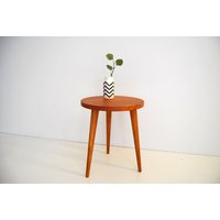 Runder Beistelltisch Aus Massiver Eiche/Couchtisch Wohnzimmertisch Pflanzenständer Dekorativer Holzhocker Dreibeintisch Skandinavisch Retro Runder Beistelltisch Aus Massiver Eiche/Couchtisch Wohnzimmertisch Pflanzenständer Dekorativer Holzhocker Dreibeintisch Skandinavisch Retro von OportoNordico