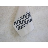 Geometrisch Geschirrtuch - Abstrakt Berlin Cafe Moskau von OppositeofBerlin