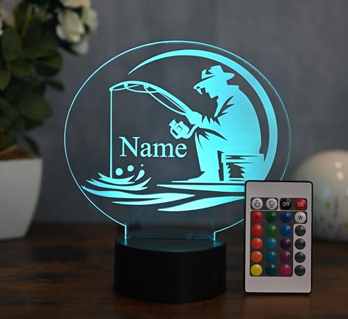 Optechvisual Personalisierte Angler LED Lampe – Geschenk für Fischer & Naturfreunde – LED Nachtlicht mit Fisch-Motiv & Wunschname – Deko Tischlampe für Angler Liebhaber von Optechvisual