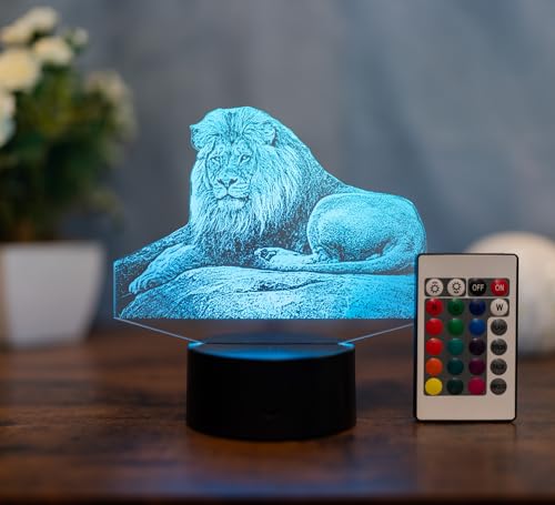 Optechvisual Löwe LED Lampe – 3D Tischlampe mit majestätischem Löwen-Motiv – Farbwechsel & Fernbedienung – Deko für Wohnzimmer, Büro & Safari-Fans – Geschenkidee – Acryl Made in Germany von Optechvisual