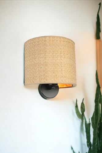 Elegant Beige Wall Lamp, Metal Body & Fabric Cap, 25-14 cm Diameter, 20 cm Height | 1 x 3.15W LED, Battery Operated, IP20 | Stylish Lighting for Any Room von Opviq