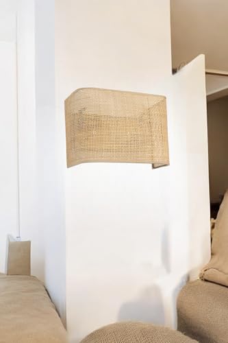Elegant Beige Wall Lamp, Metal Body & Fabric Cap, 31-21 cm Diameter, 22 cm Height, 3W LED, Battery Operated, IP20, Perfect for Modern Decor Elegant Beige Wall Lamp, Metal Body & Fabric Cap, 31-21 cm Diameter, 22 cm Height, 3W LED, Battery Operated, IP20, Perfect for Modern Decor von Opviq