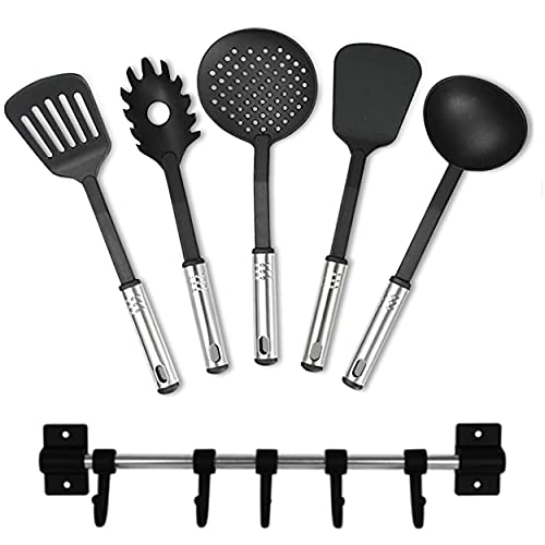 Oramics 6-teiliges Antikratz Küchenhelfer Küchenutensilien Silikon Set zum Aufhängen - ca. 30 cm lange Hängestange 2x Wender 5x Haken je 1x Schaumlöffel Spaghettiheber Suppenkelle (6-teilig) von Oramics